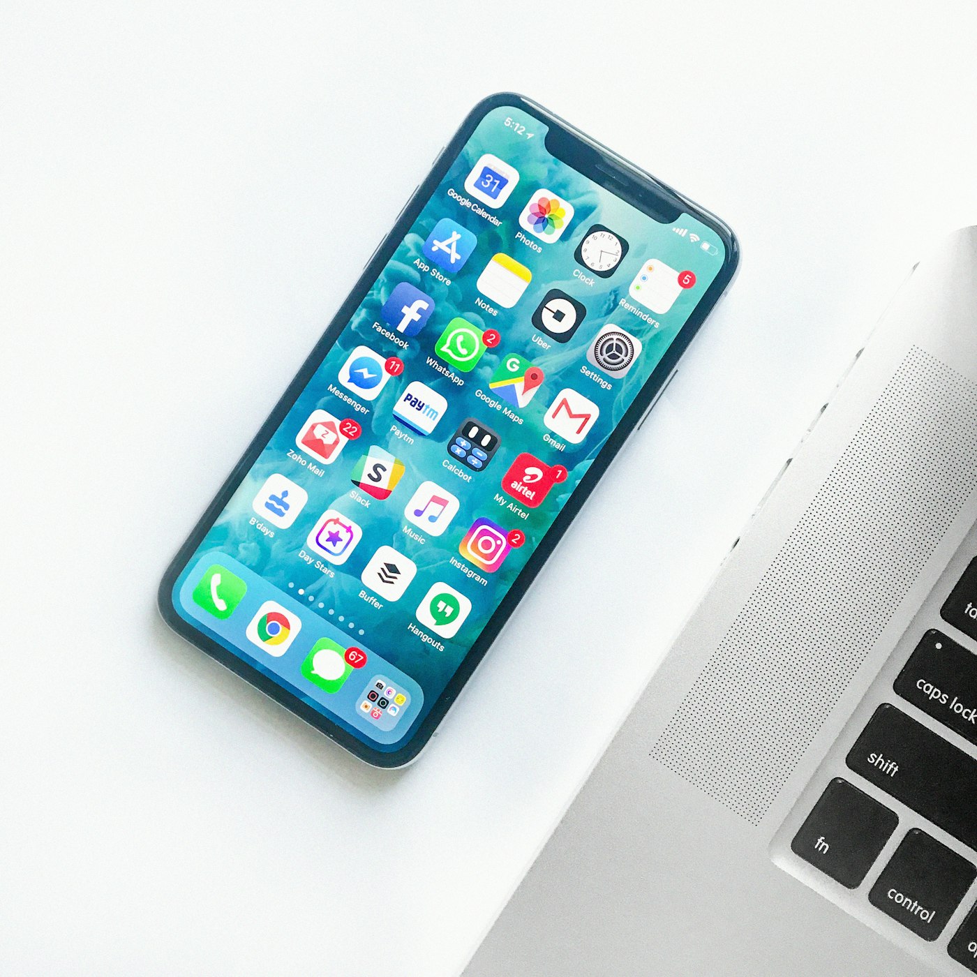 イオンチャージ 65 GaN充電器